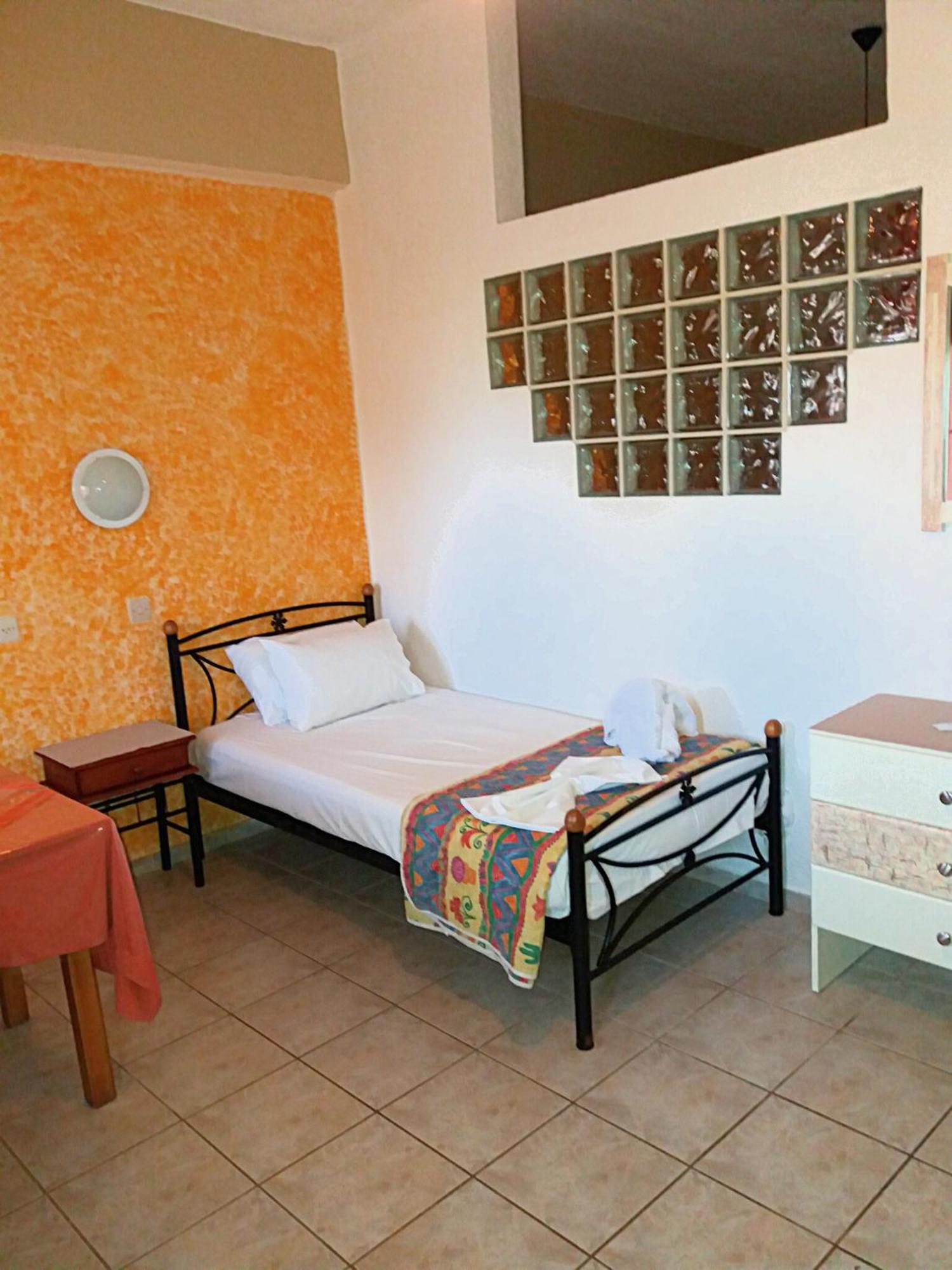 Pelagos Beachfront Panormos  Room photo